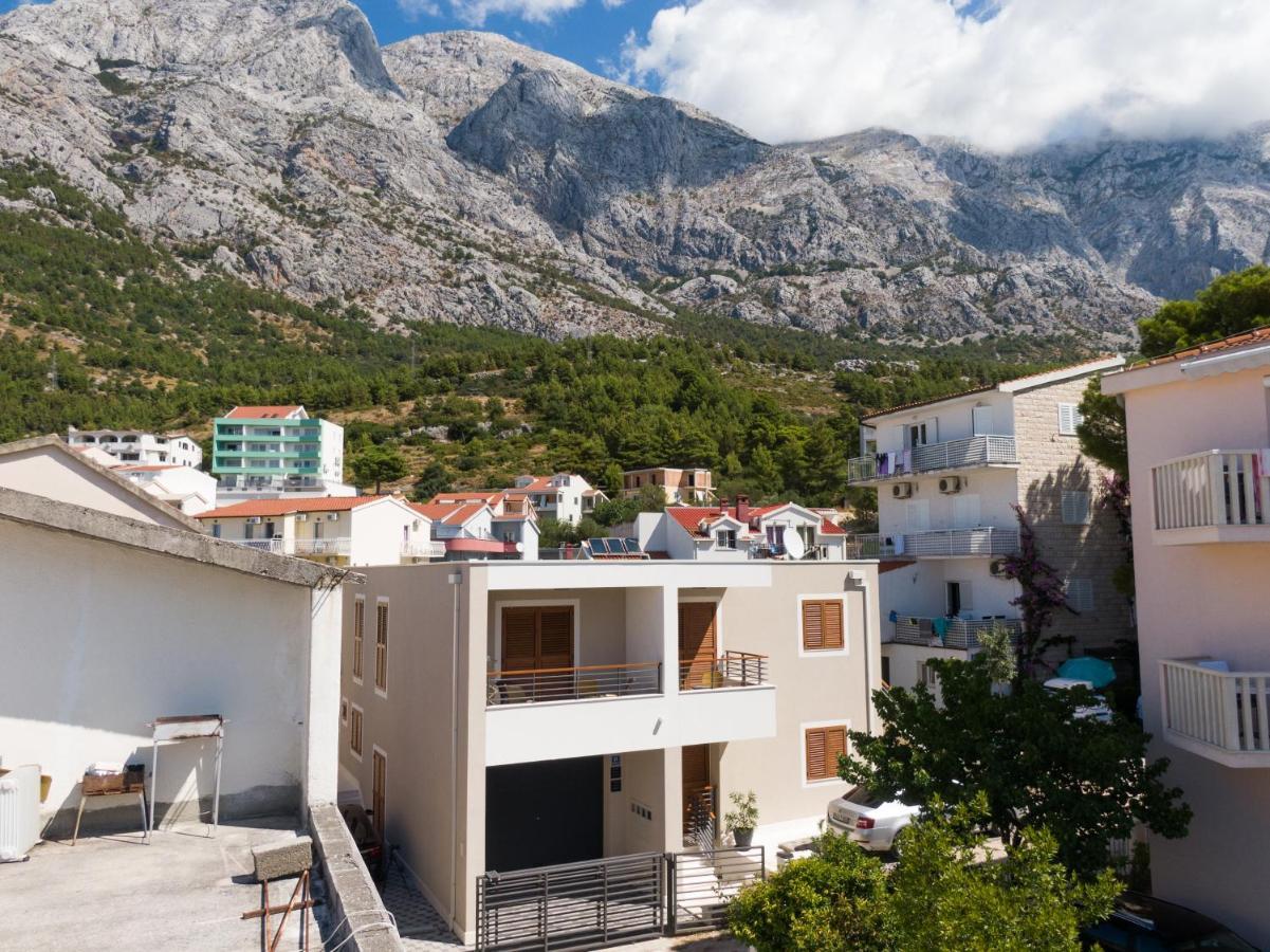 Apartmani Benzon Baska Voda Exterior photo